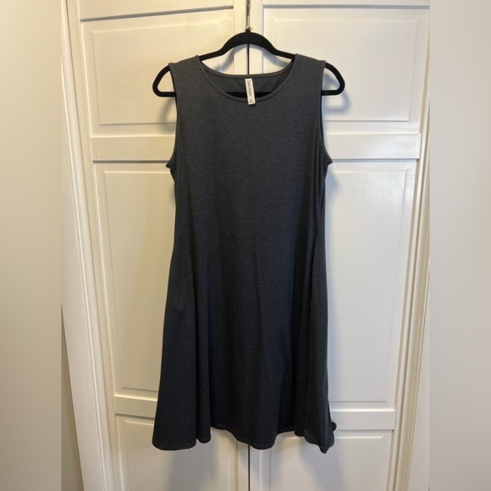 Zenana Premium Sleeveless Dress With Pockets Size Medium Color Dark Gray